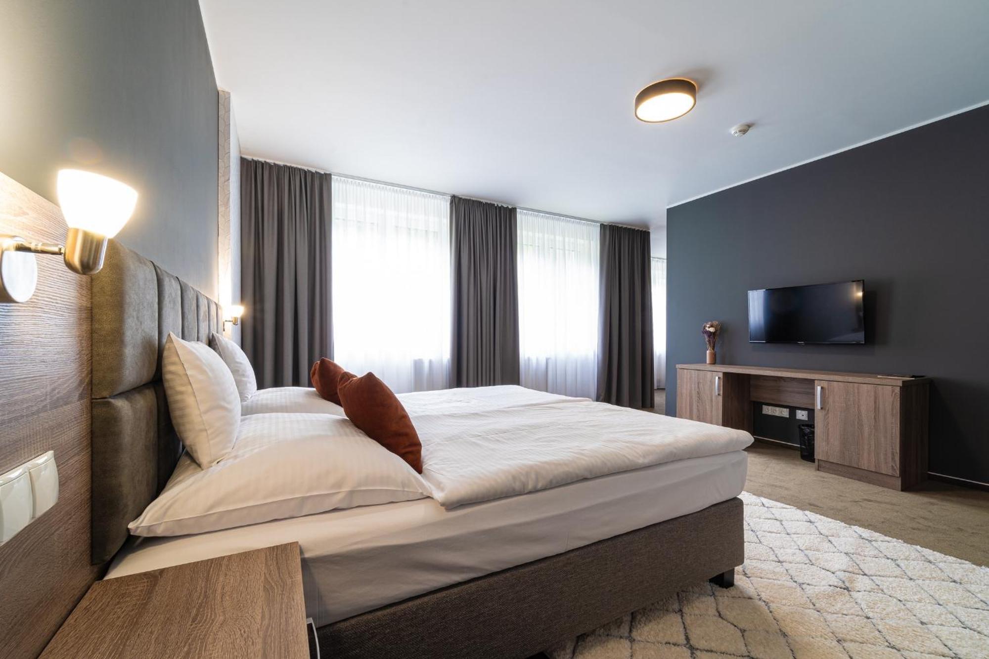 Hotel Slavia Svidnik Spa & Restaurant Kültér fotó