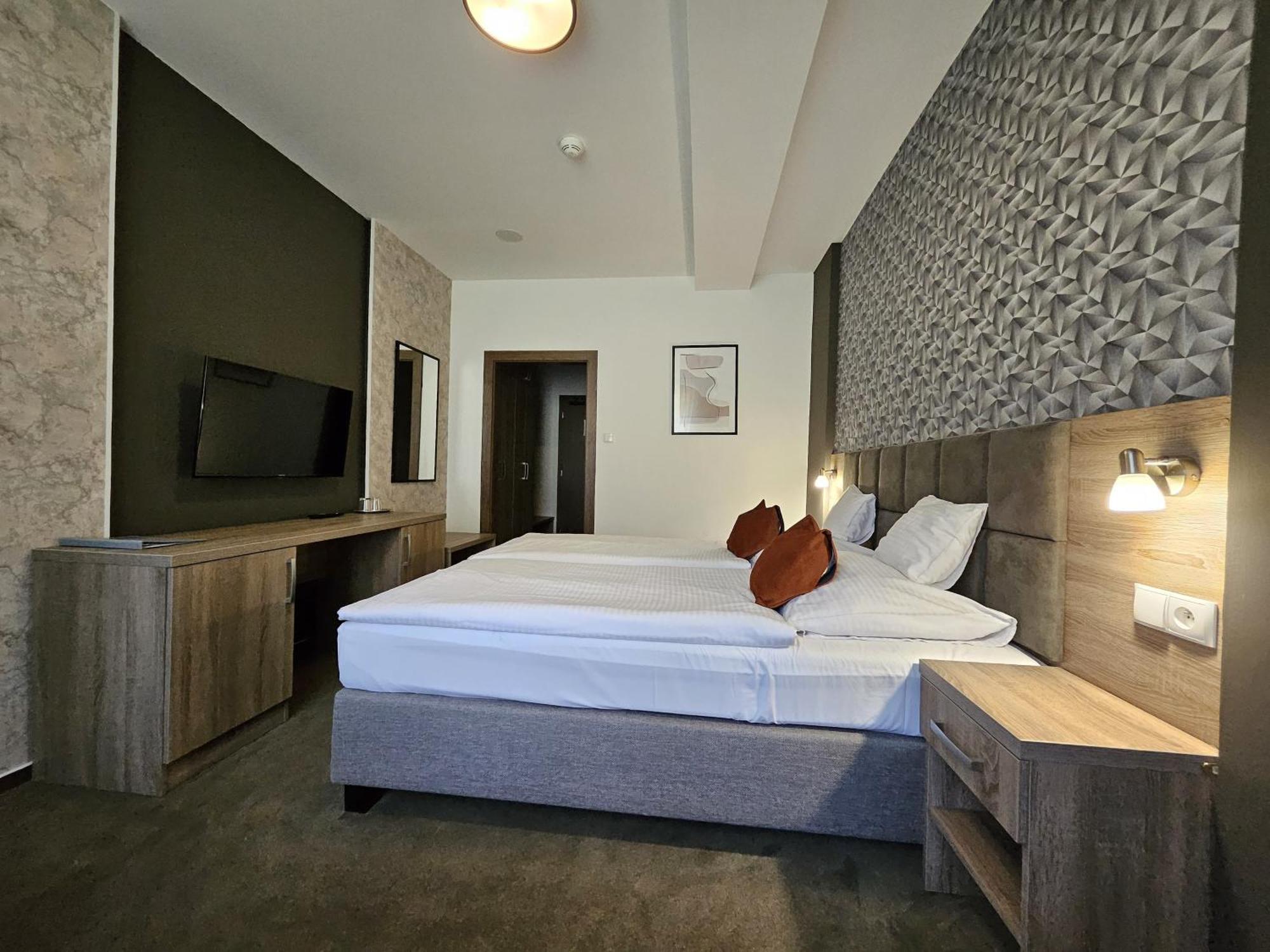 Hotel Slavia Svidnik Spa & Restaurant Kültér fotó